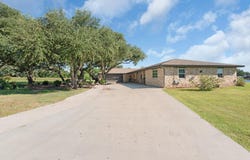 208 Iris LN, Buchanan Dam, TX 78609