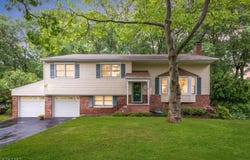 60 Elm St, New Providence Boro, NJ 07974