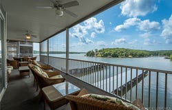 881 Summer Place Drive, Camdenton, MO 65020