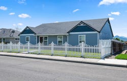 628 Barton Road, Eagle Point, OR 97524