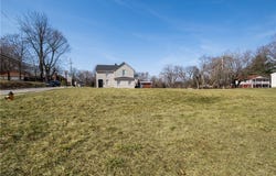 100 Spring Grove Rd, Penn Hills, PA 15235