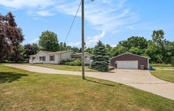 36466 M 40, Paw Paw, MI 49079