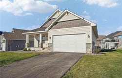 238 Jade Trail N, Lake Elmo, MN 55042