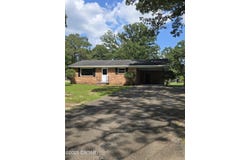 235 Willis Street, Saltillo, TN 38370
