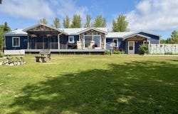 17415 Walker St, Curtis, MI 49820