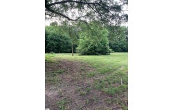 E Hampton Street, Laurens, SC 29360