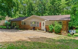 1122 Ridgeleigh Circle, Dalton, GA 30720