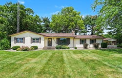 10020 15th Road, Argos, IN 46501