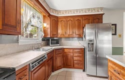 10 MEADOW LANE, WEST DEPTFORD, NJ 08096