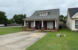 212 Creekstone Trail, Calera, AL 35040