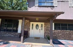 300 S Circle Drive, Hope, AR 71801