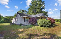 847 Old Grantham Road, Goldsboro, NC 27530