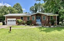52 S Nottingham Lane, Murray, KY 42071
