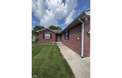 30 Grassyway Court, Whiteland, IN 46184