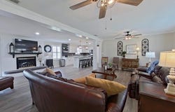 387 Lakeshore, Pelham, GA 31779
