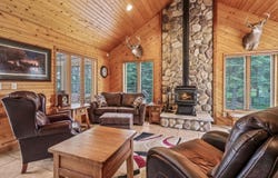 N11887 PRATT RD, Elcho, WI 54428