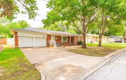 337 Hurst Drive, Bedford, TX 76022