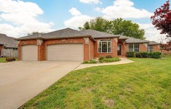 1105 N 18th Avenue, Ozark, MO 65721