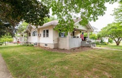 102 E Front, MOUNT MORRIS, IL 61054