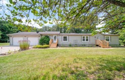 8756 Portage Lake Road, Munith, MI 49259