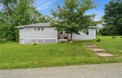 1021 Beechnut St, West Deer, PA 15084