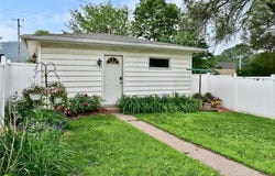 231 E Mark Street, Winona, MN 55987