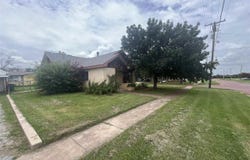 421 N WICHITA, Electra, TX 76360