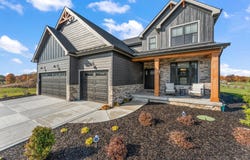 3103 Whispering Brook, Valparaiso, IN 46385