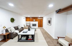 3109 E Maplewood Dr, Wichita, KS 67214