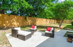 806 N Poplar Street, Leonard, TX 75452