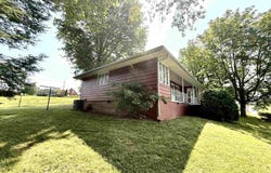 100 Shawnee Way, Clarksburg, WV 26301