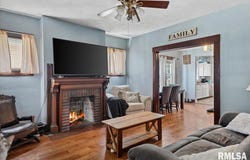 525 S WASHINGTON Street, Taylorville, IL 62568