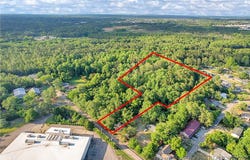 Davis Street, Hope Mills, NC 28371
