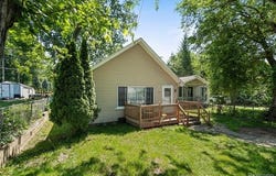1325 E Lake Drive, Novi, MI 48377