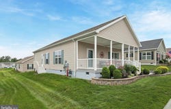 414 HONEYSUCKLE LANE, BLUE BELL, PA 19422