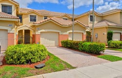 3807 Pond Apple Dr, Weston, FL 33332