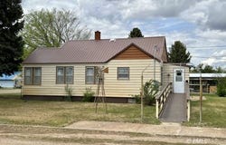 416 S Washington Ave, Terry, MT 59349