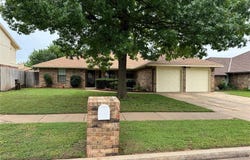 2301 Tanglewood Drive, Edmond, OK 73013