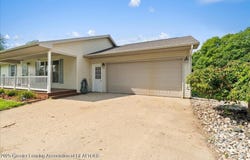 1639 Jay Donna Drive, Charlotte, MI 48813