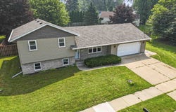 1208 ORCHARD Drive, KAUKAUNA, WI 54130