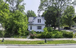 733 SIXTH STREET, TRAVERSE CITY, MI 49684