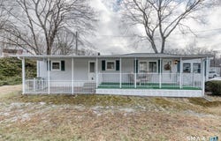 42 Grandview Circle, Mansfield, CT 06268