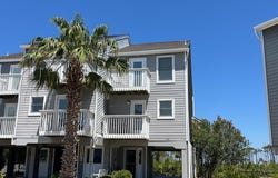 128 Parkview Ct, Cape San Blas, FL 32456