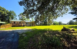 412 Wheel St, Strawberry, AR 72469