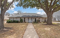 3907 Green Point Drive, Waco, TX 76710