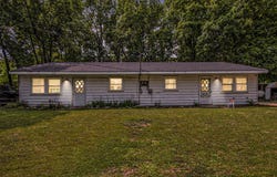 236 & 238 Mary Street, Plainwell, MI 49080