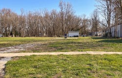 508  Vincennes, Flora, IL 62839