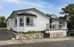144 6TH Ave, Seaside, OR 97138