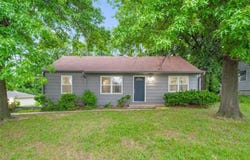 5800 Antioch Road, Kansas City, MO 64119