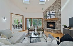 208 Carriage Hill Circle, Libertyville, IL 60048
